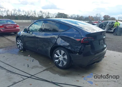 2024 Tesla Model Y Long Range Dual Motor All-Wheel Drive from USA, damaged, VIN 7SAYGDEE2RA280447